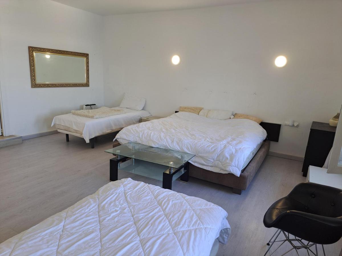 Private Suites In Huge Penthouse 1St Line Puerto Banus, Incredible Views, Jacuzzis Μαρμπέλλα Εξωτερικό φωτογραφία